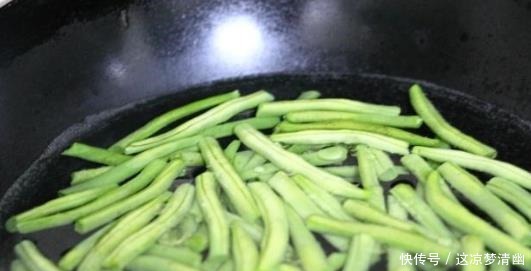 有四种蔬菜在做之前“一定要焯水”,西兰花上榜,但是它老被忽略!