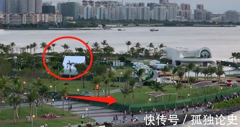 合伙人|《中餐厅5》合伙人外出，周也周震南身形纤细，哪知姚安娜成焦点