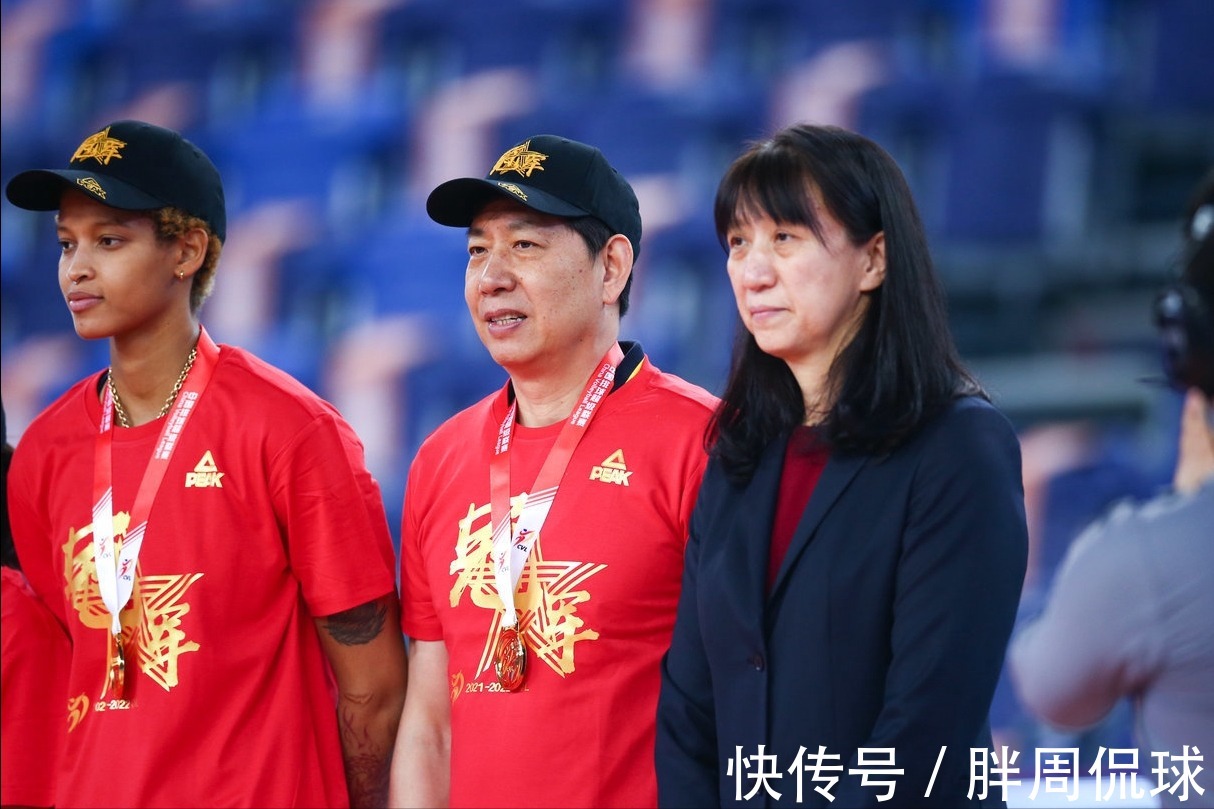 中国女排|晚上21点,赖亚文意外摊牌,郎平有望回归?中国女排将重返巅峰
