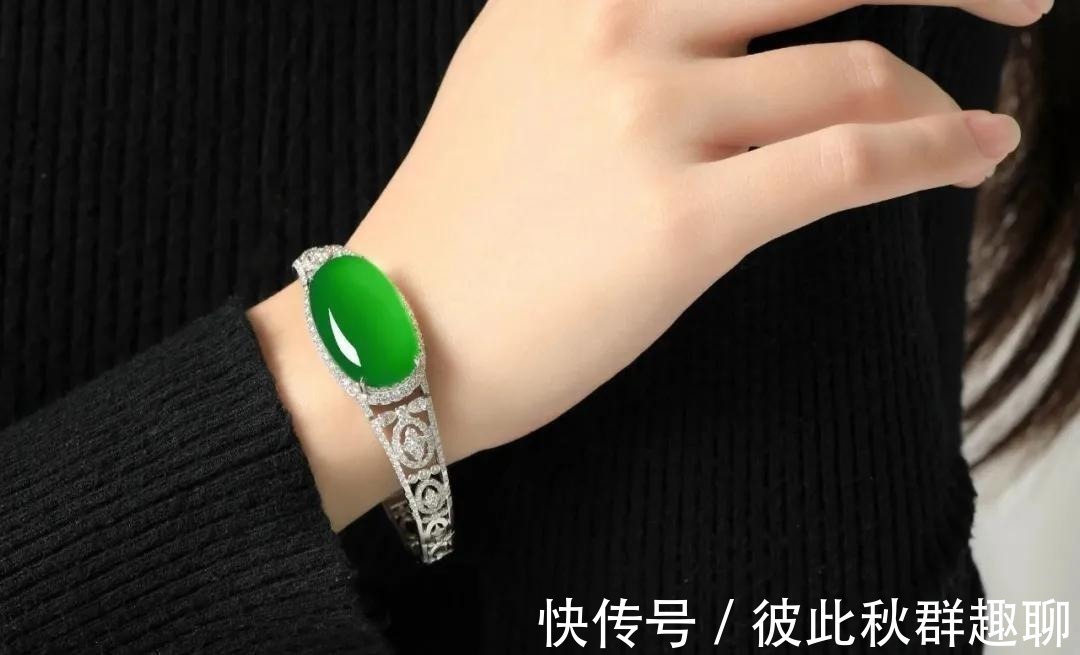 手镯 四种小众又好看的翡翠手饰,没戴过就太遗憾了