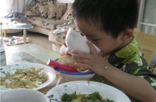 家娃|儿童标准身高表,偏矮小孩子需及时补救,自查你家娃达标了吗?