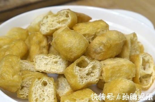 焖鱼|82岁的爷爷,头脑灵活,身体健康,原来一辈子就爱吃“它”