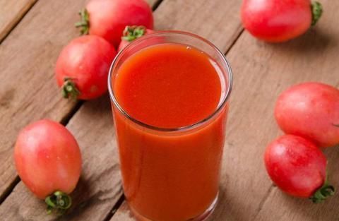 101岁的老人,皮肤仅60岁无色斑,诀窍是不做4件事,多喝2种水