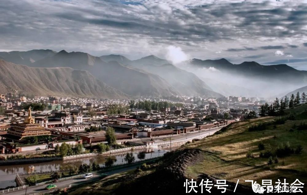 禅理@和尚写下一首禅理诗,告诉了世人很多大道理,每一句都是至理名言