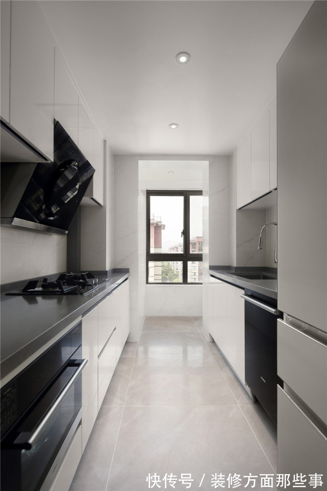 层次|120平粗看之下整个空间以白色为主，但细看起来其实层次分明