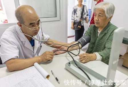 萃枫苷|脑梗来临总是静悄悄?头部出现3个症状,提示血脂异常,尽早检查