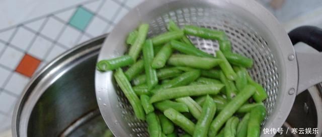 麻酱豆角好吃的秘密,手把手教你,脆爽多汁超好吃,赶快试试吧