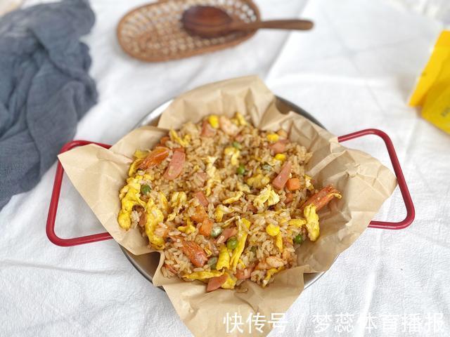 黄豆酱|好吃的炒饭有着不可告人的做法,五分钟就能炒出粒粒分明的蛋炒饭