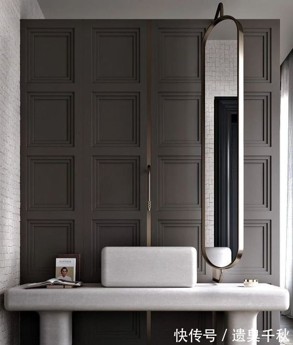 单身公寓|外国小伙的93㎡单身公寓,全屋轻奢风,卧室纱帘让网友吵翻了天