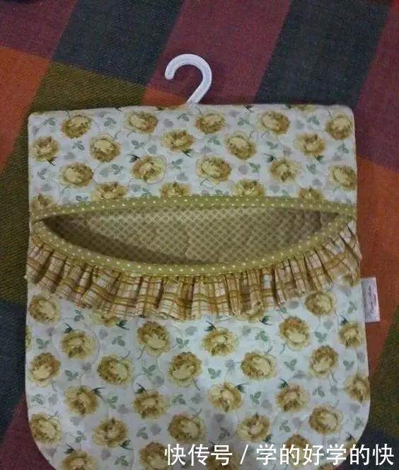 改造|家里旧衣服或布块，别扔了，拿来改造收纳袋，非常的实用！收藏！