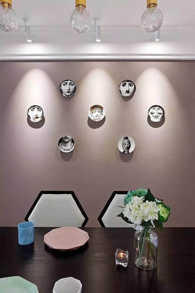 客厅|100平两室新房,客厅好漂亮,特别是沙发墙上的挂画