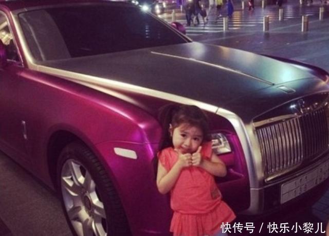 新生儿|“最美新生儿”火了,超高颜值让护士赞叹像在娘胎里被施了魔法