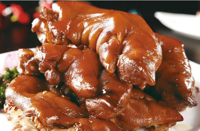 女人|营养师：女人常吃猪蹄，越吃越美，但2类女性不能碰