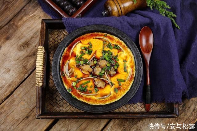 蛤蜊蒸蛋超营养，软嫩鲜香，拌饭吃特别美味，做法简单的家常菜