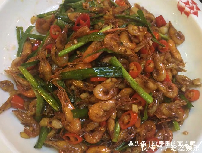 清肠高手被发现,每天炒一盘,大肚腩消失了,排出毒素,腰围细了