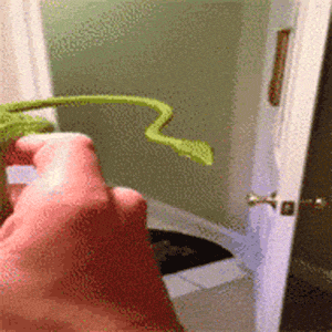 |搞笑GIF:摄影师都是高手,这结婚照P的,过火了吧