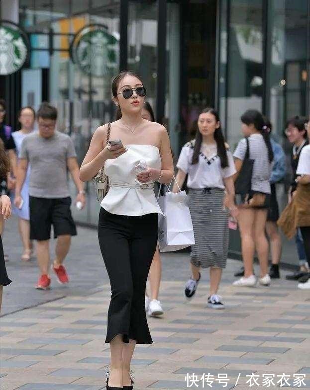 穿搭 打底裤的穿搭示范,简单个性又舒适,会怎样!