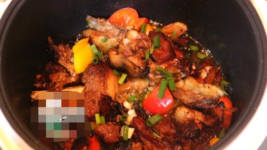 家人都爱吃这菜,贵是贵点,鲜香味美,煮一锅都不够吃