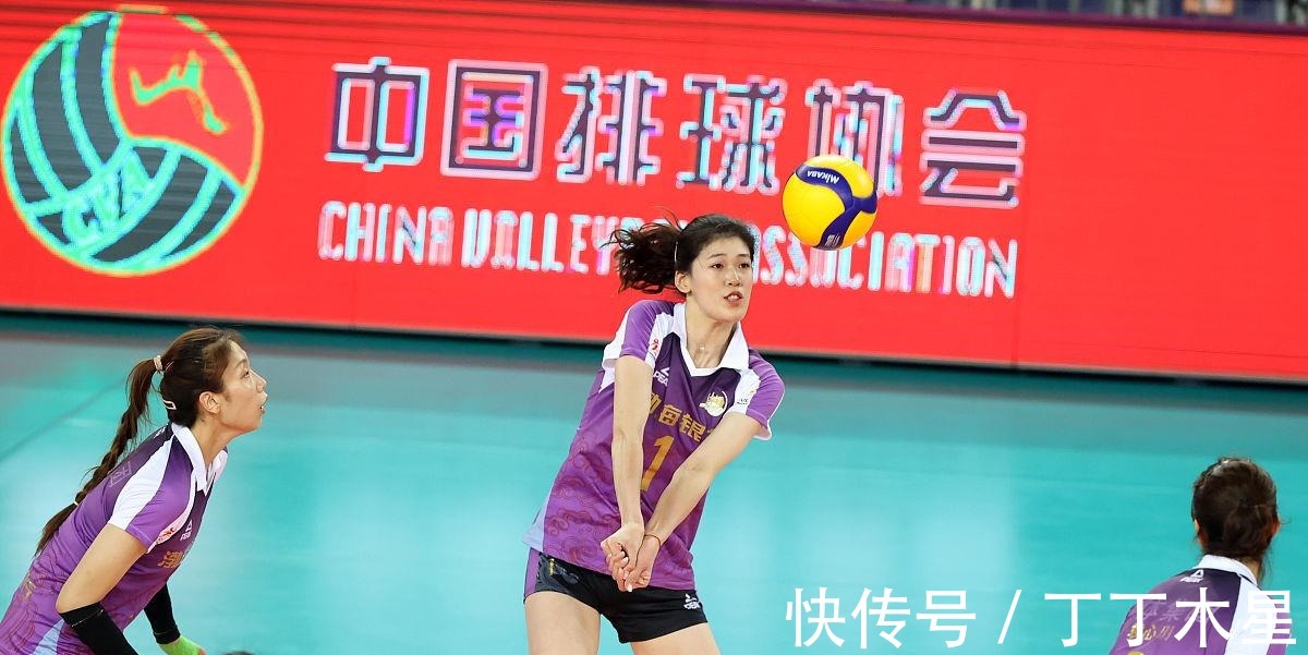 发球|她是女排颜值天花板,排超表现不佳遭质疑,今年搭档李盈莹担重任