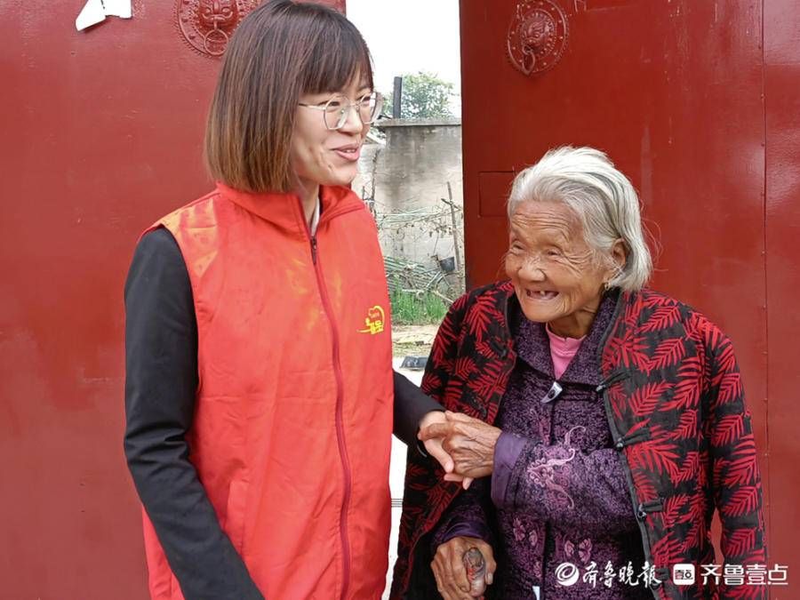 重阳节|今又重阳节，志愿者携手爱心企业为老人送上暖心礼