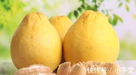 圆头|买柚子是买圆的还是尖的?掌握这3原则,保你挑到皮薄汁多的柚子