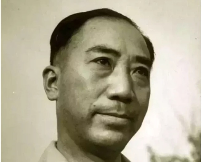 贫穷|民国时期的一根金条,相当于多少人民币?贫穷限制了我的想象