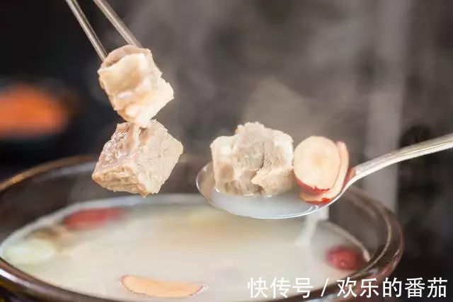美味|欢乐番茄丨营养奶白的高汤怎么做?正确熬制方法,十分美味!