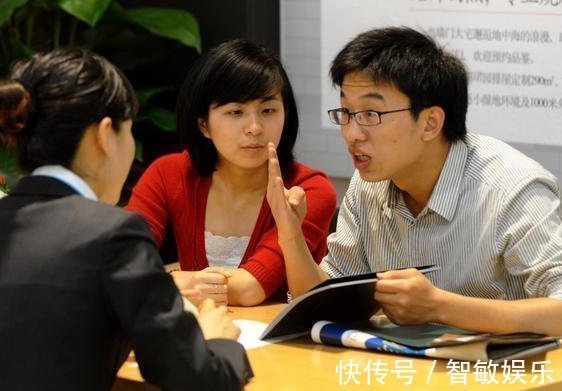 低层|买房选高楼层好还是低楼层好内行人20年后差别就很大了