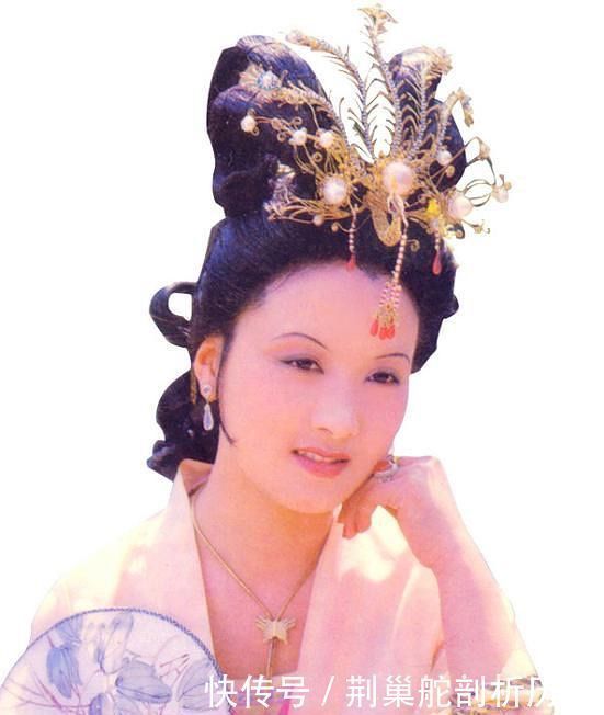 小厮们请假,为何都死缠平儿暴露出贾府管理的一个大弊病