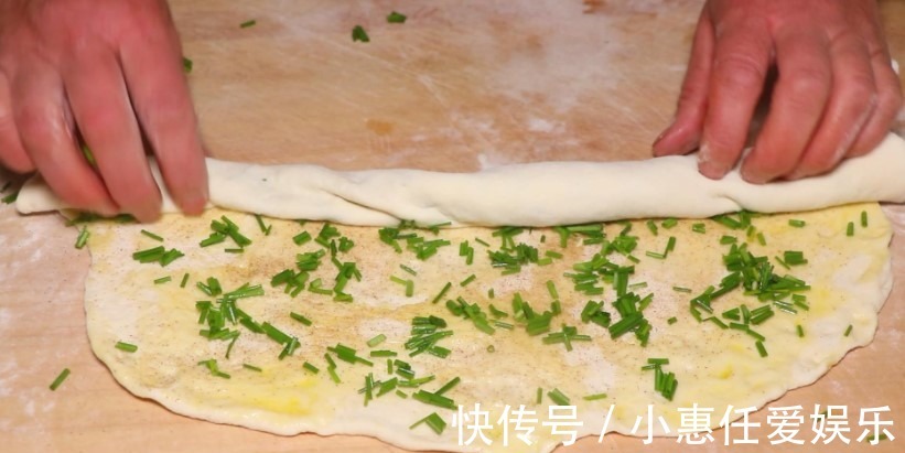 葱花饼|家常好做的葱花饼,今天教给你制作技巧,既劲道又好吃