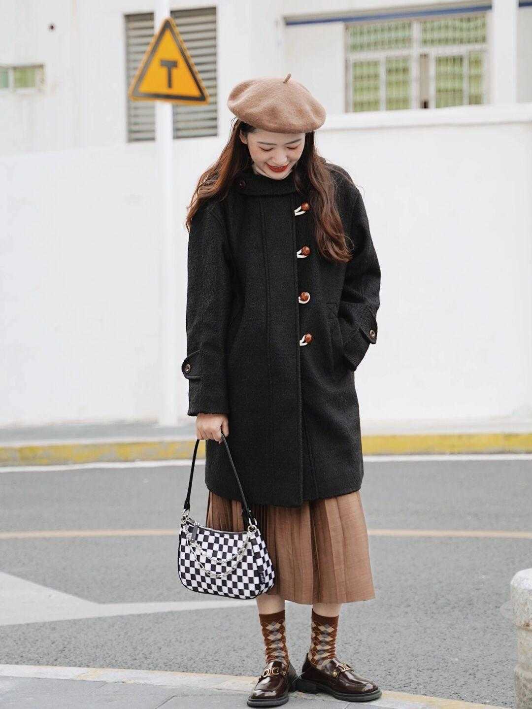 裙装|今年冬季流行“露腿”,显瘦显高还时髦,这才是女孩子该有的打扮!