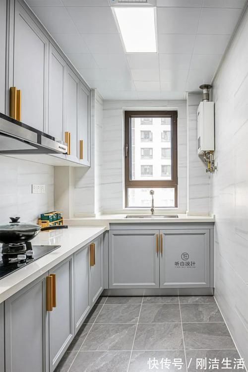 花鸟|为了孝敬父母,他买下140㎡新家,全屋中式风,入户后太美了!