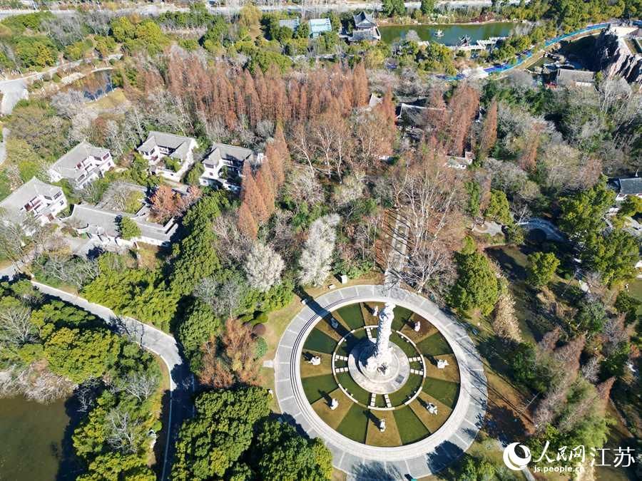 江苏南通:城市绿谷景如画