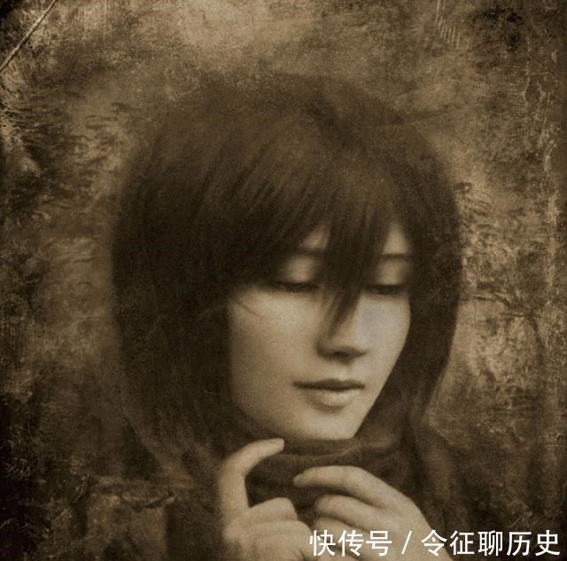 《进击的巨人》珍贵老照片公开，原来三笠也有这么唯美的时刻
