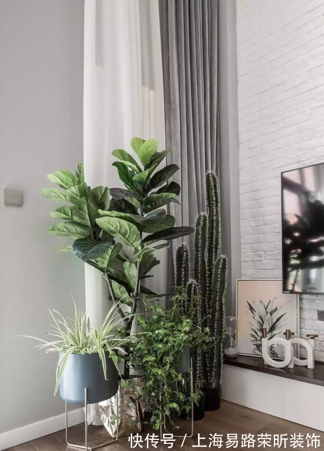 空间|冷感装修为什么这么火?有人说,这与当下盛行的颓废美有关