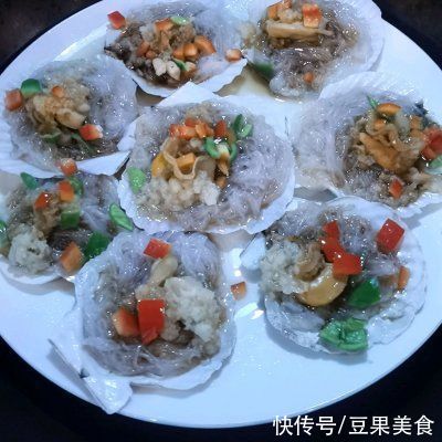 勺油|「鱼小厨：蒸」超简单大菜-蒜蓉粉丝蒸扇贝