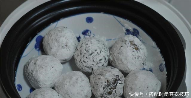  早餐|女人，别只会吃红枣啦！天冷多吃它，入锅一蒸，晶莹剔透香喷喷！