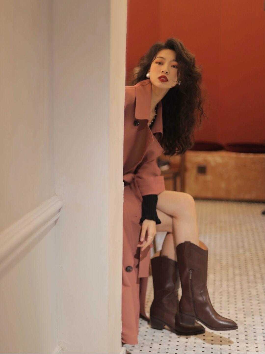 山本耀司|别再说高筒靴不好穿了!选款记住这几点就够,真的时髦又洋气