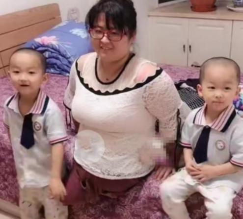 高位截瘫|5年前,那个不顾劝阻生下双胞胎的“无腿妈妈”,现状如何?