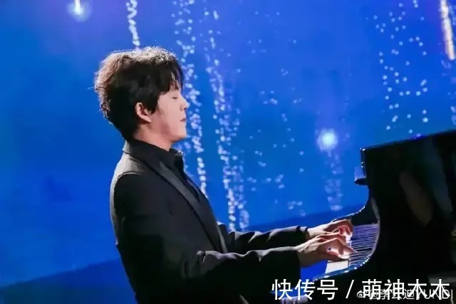 《哥哥》后期連夜給李云迪打碼，馬賽克粗糙，網(wǎng)友調(diào)侃：逐步暴躁