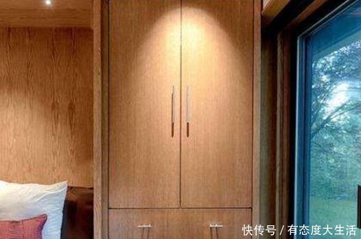 衣柜|越来越多人卧室不买衣柜了,回家让木工这样装,省钱又实用十倍!