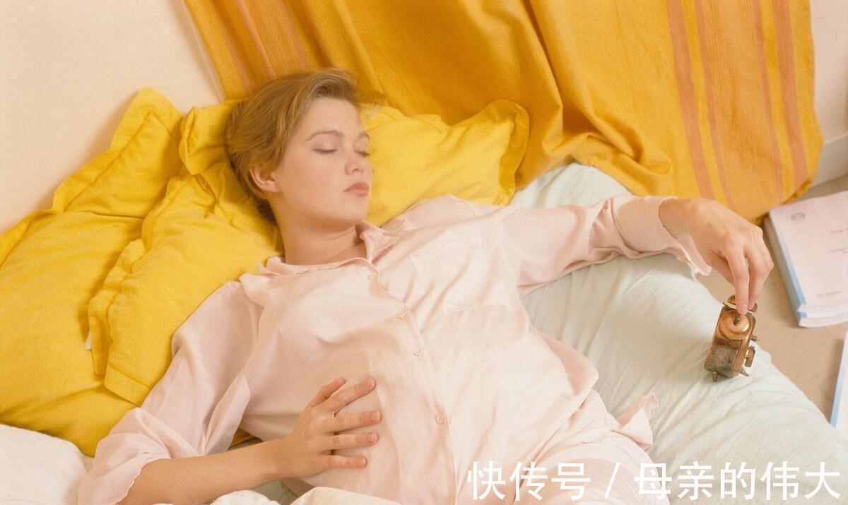 睡眠时间|孕妈睡觉时,若身体频繁出现三种问题,或是胎儿暗示你要去医院了
