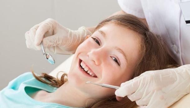 糖果|越来越多孩子长“双排牙”,与糖果无关,是父母喂养有误区