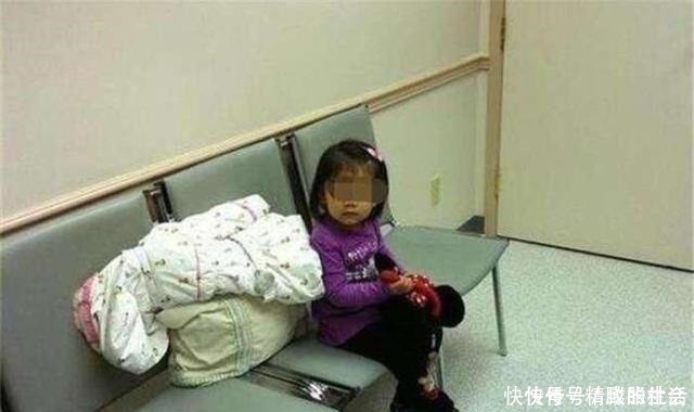 宝妈|宝妈生二胎离世，5岁女儿握紧小手不肯离去，她的话让护士泪目！