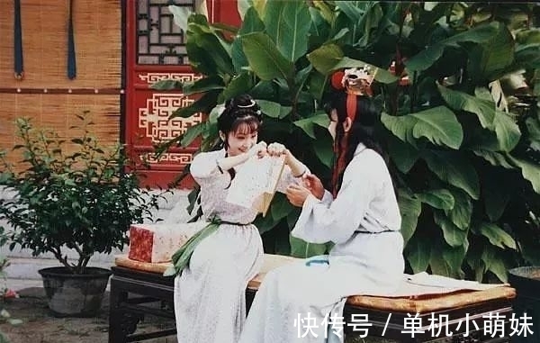 宝玉&袭人承认她们和宝玉有“玩笑不留心的孟浪去处”,究竟是指哪几处