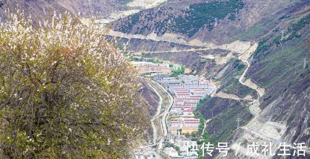 滇藏公路|飞来寺不仅是一座寺院，还是欣赏梅里雪山景致的最佳打卡点的统称