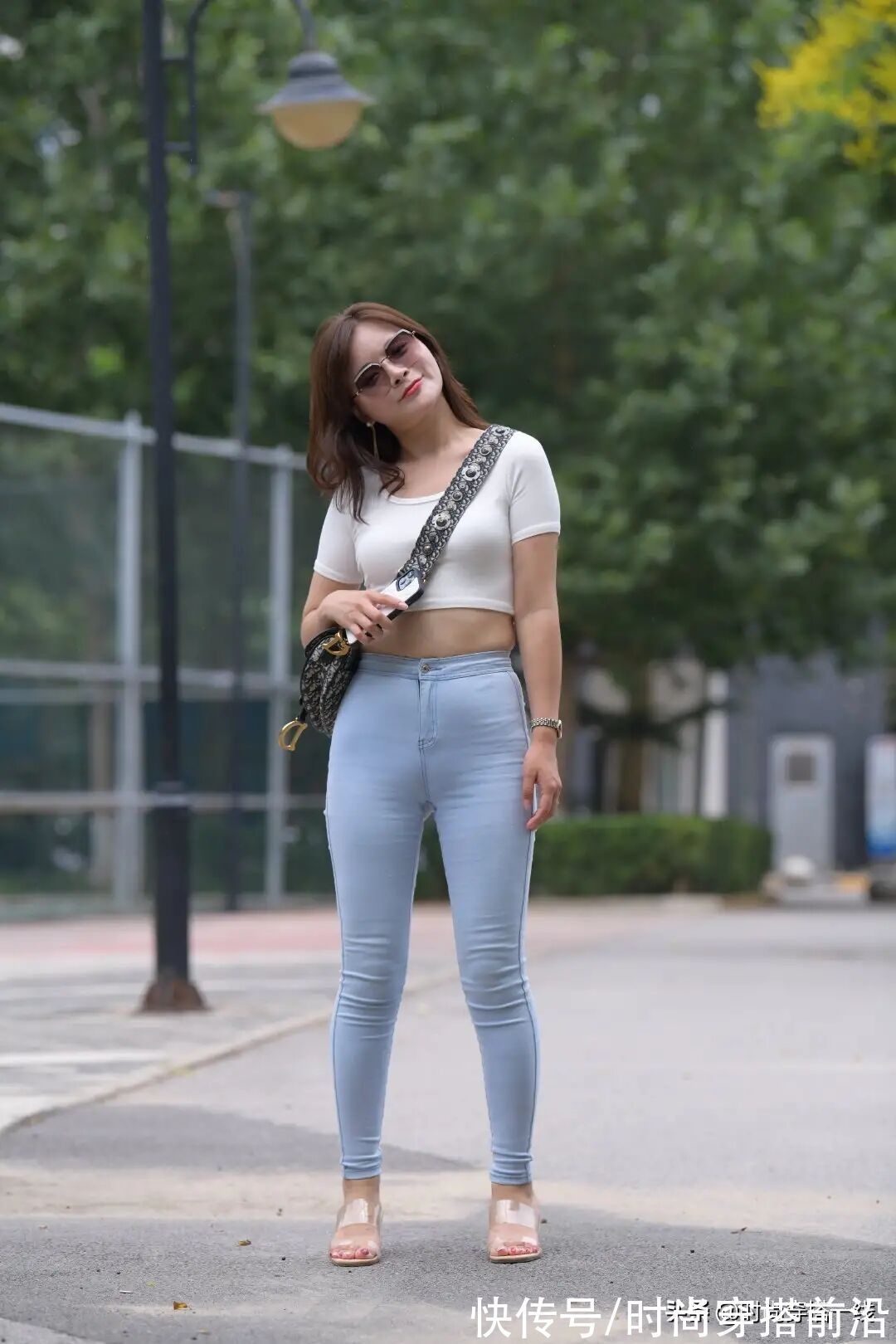 腿型 要不要穿牛仔裤?“腿粗”女士另做打算,不至于竹篮打水一场空