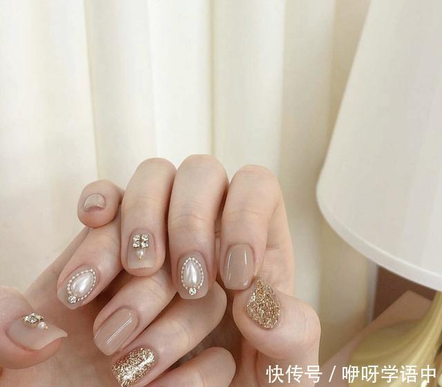 钻石|很流行这些仙气十足的美甲,显白又减龄,真的美翻啦