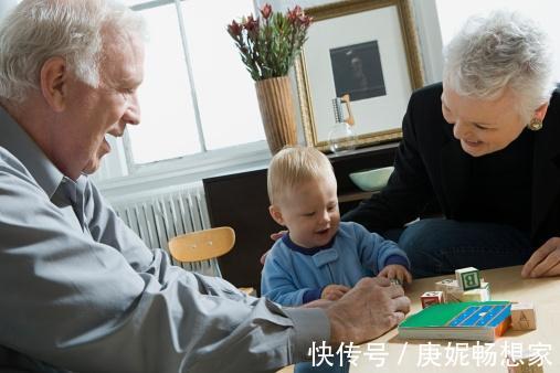 孩子|到底要不要老人帮忙带孩子专家说,做到这一点,不用再纠结