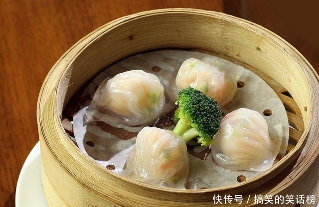 我是北方人,第一次在广东喝早茶,点了3份早点,上菜后惊呆了